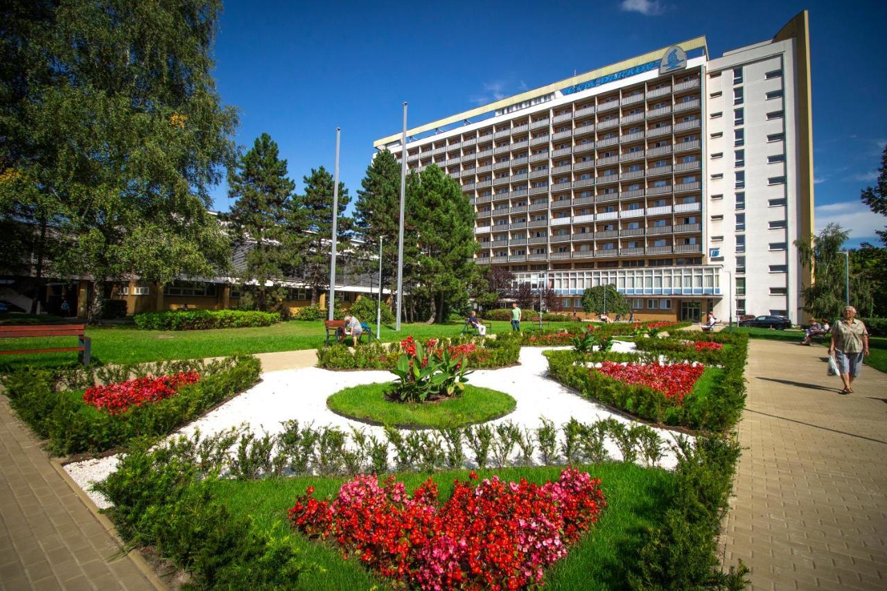 Rehabilitacni Sanatorium - Lazne Darkov Hotel Karviná Exterior photo